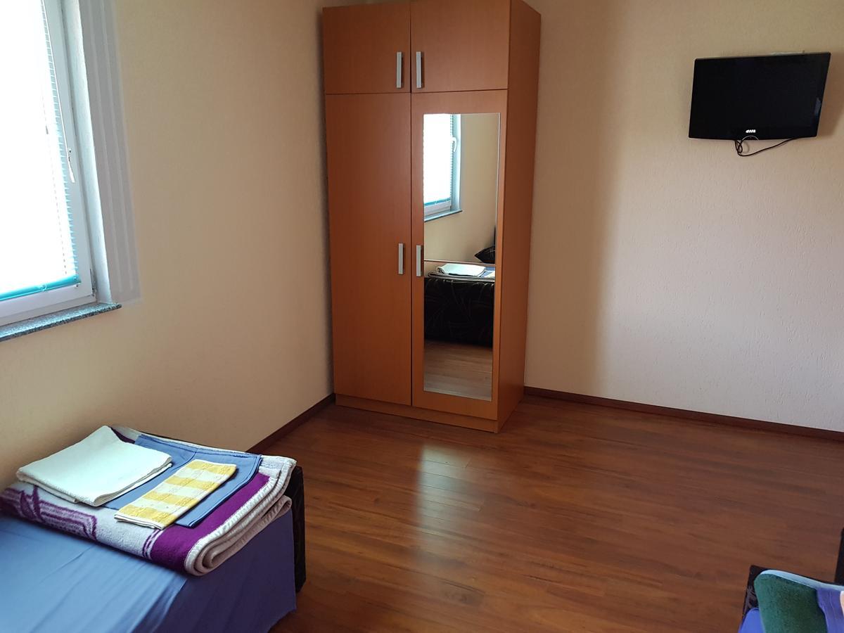Pansion Basa Ustikolina Exterior foto