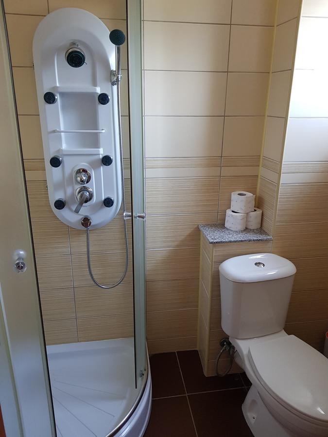 Pansion Basa Ustikolina Exterior foto
