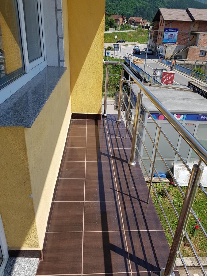 Pansion Basa Ustikolina Exterior foto